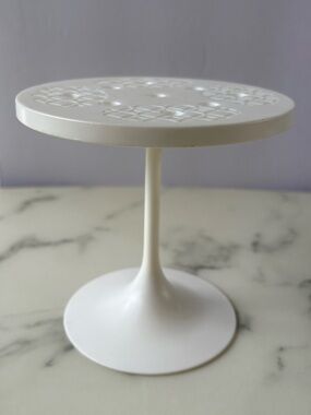 Barbie Malibu Dream House Dining table